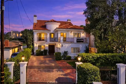 5128 Avenida Hacienda, Tarzana, CA 91356