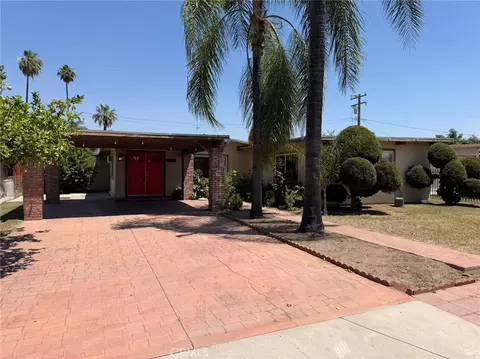 18249 E Gladstone St, Azusa, CA 91702