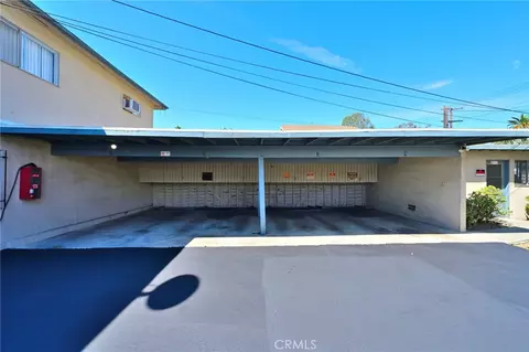 Exterior - 1757 E Villa St, Pasadena, CA 91106 photo 7 of 9