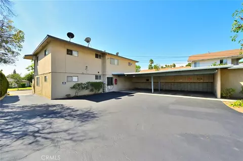 Exterior - 1757 E Villa St, Pasadena, CA 91106 photo 6 of 9