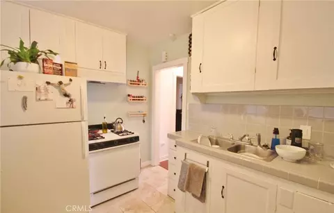 Kitchen - 115 S Chester Ave, Pasadena, CA 91106 photo 1 of 1