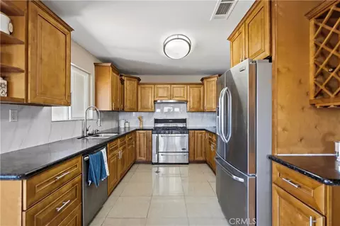 Kitchen - 11641 Bryant, El Monte, CA 91732 photo 1 of 2