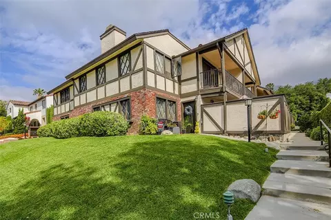 395 Mariposa Ave #C, Sierra Madre, CA 91024