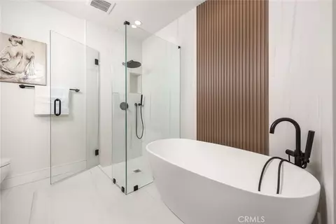 Bath - 832 Sunset Blvd #B, Arcadia, CA 91007 photo 5 of 5