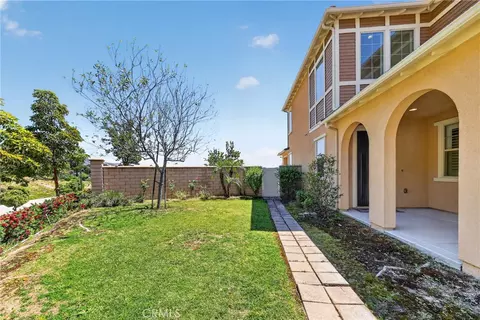 Exterior - 838 E Mckeller Ct, Azusa, CA 91702 photo 6 of 9