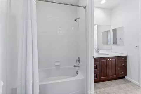 Bath - 838 E Mckeller Ct, Azusa, CA 91702 photo 3 of 5