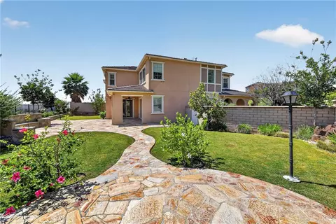 Exterior - 838 E Mckeller Ct, Azusa, CA 91702 photo 7 of 9