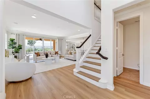 Entry Way - 838 E Mckeller Ct, Azusa, CA 91702 photo 2 of 4