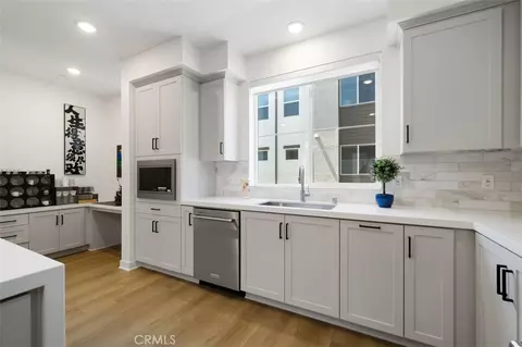 Kitchen - 4323 Jasmine Ln, Arcadia, CA 91006 photo 3 of 3