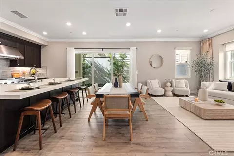 112 Spiral, Irvine, CA 92618