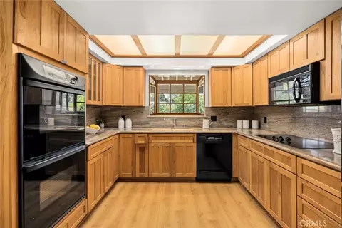 Kitchen - 38 W Pamela, Arcadia, CA 91007 photo 1 of 2