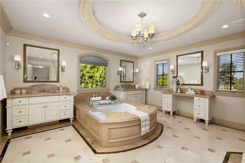 Bath - 423 W Lemon Ave, Arcadia, CA 91007 photo 4 of 6