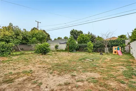 Exterior - 311 N Locust, Compton, CA 90221 photo 5 of 6