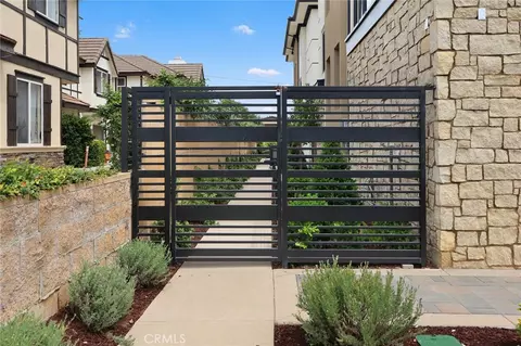 Exterior - 828 Sunset Blvd #B, Arcadia, CA 91007 photo 7 of 7