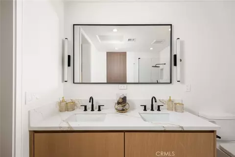 Bath - 828 Sunset Blvd #B, Arcadia, CA 91007 photo 4 of 5