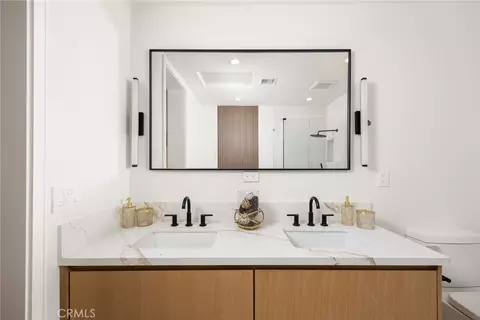 Bath - 830 Sunset Blvd #B, Arcadia, CA 91007 photo 4 of 5