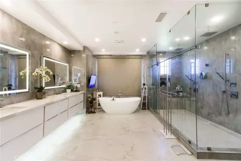 725 Carriage House Dr, Arcadia, CA 91006