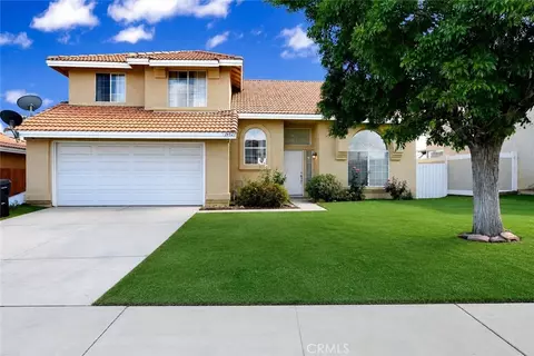 14527 Pony Trail Rd, Victorville, CA 92392