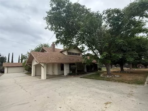 1271 W Esplanade, Hemet, CA 92543
