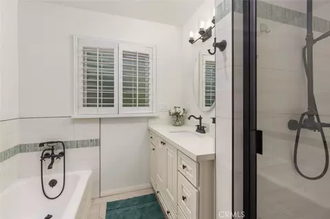 Bath - 1817 Elevado, Arcadia, CA 91006 photo 3 of 6