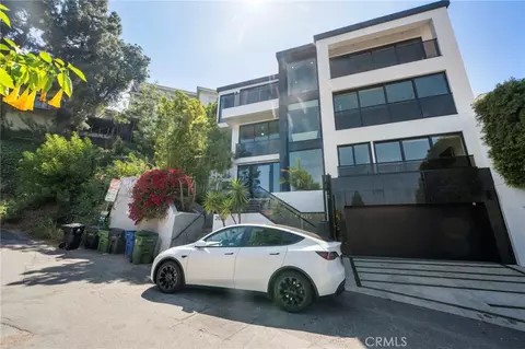 2033 Glencoe, Los Angeles, CA 90068