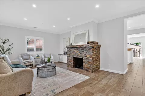 1786 Asbury Dr, Pasadena, CA 91104