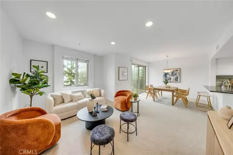 Living - 931 E Walnut #307, Pasadena, CA 91106 photo 4 of 4