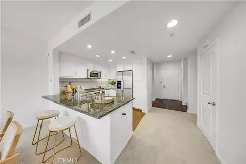 Other - 931 E Walnut #307, Pasadena, CA 91106 photo 2 of 8