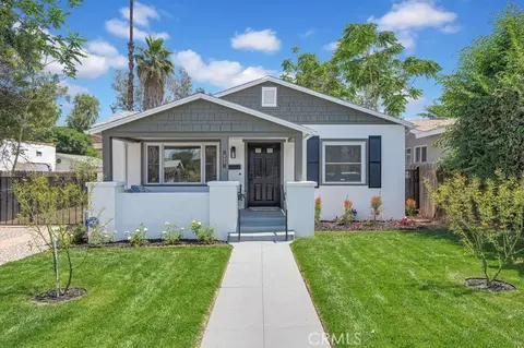 527 University Pl, Redlands, CA 92374