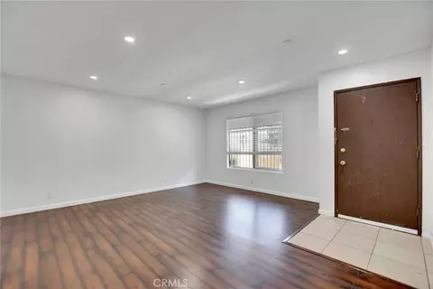 Living - 32 N 3rd #E, Alhambra, CA 91801 photo 2 of 5