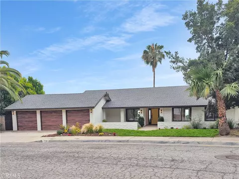 3948 Park Vista Dr, Pasadena, CA 91107