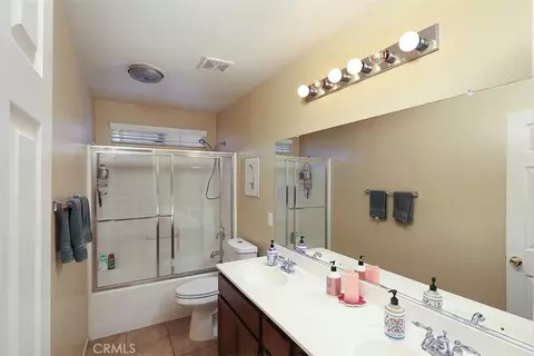 Bath - 32406 Francisco Pl, Temecula, CA 92592 photo 4 of 4