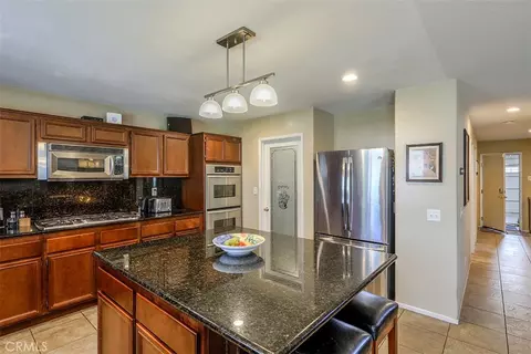 Kitchen - 32406 Francisco Pl, Temecula, CA 92592 photo 4 of 4