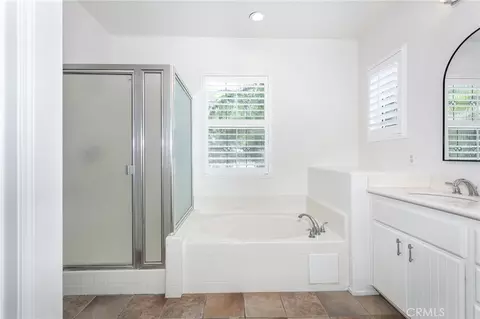 Bath - 38 Eaglecreek, Irvine, CA 92618 photo 3 of 3