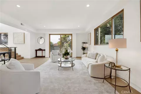 Living - 941 E California Blvd #1, Pasadena, CA 91106 photo 2 of 3
