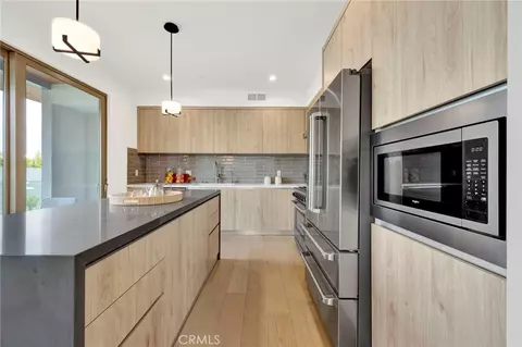 Kitchen - 941 E California Blvd #1, Pasadena, CA 91106 photo 1 of 4