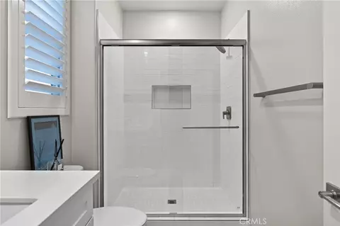 Bath - 382 Chorus, Irvine, CA 92618 photo 4 of 7