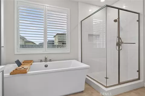 Bath - 382 Chorus, Irvine, CA 92618 photo 3 of 7