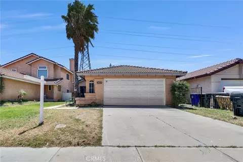14419 Woodland Dr, Fontana, CA 92337