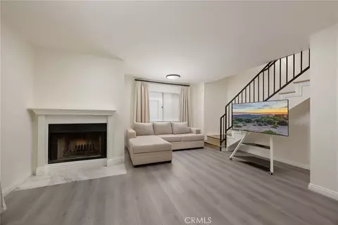 Living - 102 Harkness Ave #8, Pasadena, CA 91106 photo 2 of 3
