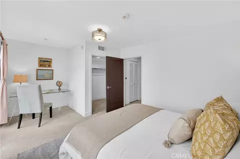 Bedroom - 2428 E Del Mar Blvd #206, Pasadena, CA 91107 photo 2 of 4