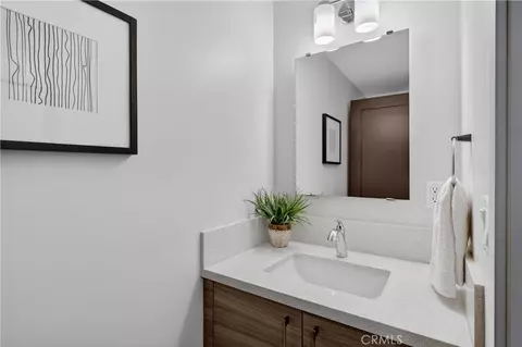 Bath - 2428 E Del Mar Blvd #206, Pasadena, CA 91107 photo 1 of 2