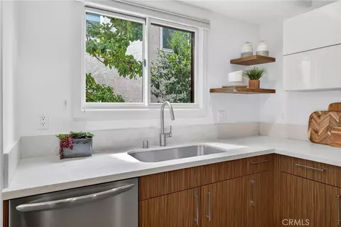 Kitchen - 2428 E Del Mar Blvd #206, Pasadena, CA 91107 photo 1 of 3