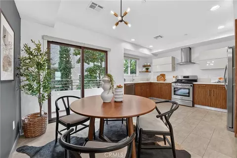 Dining - 2428 E Del Mar Blvd #206, Pasadena, CA 91107 photo 4 of 4
