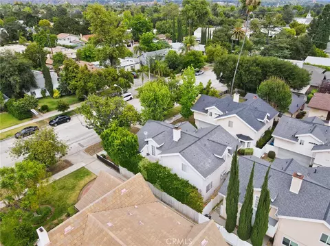View/Area - 1960 E Villa, Pasadena, CA 91107 photo 4 of 5
