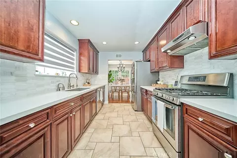 Kitchen - 1960 E Villa, Pasadena, CA 91107 photo 1 of 2