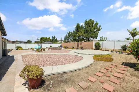 Exterior - 14392 Smith River Rd, Eastvale, CA 92880 photo 17 of 18