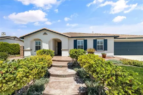 Exterior - 14392 Smith River Rd, Eastvale, CA 92880 photo 2 of 18