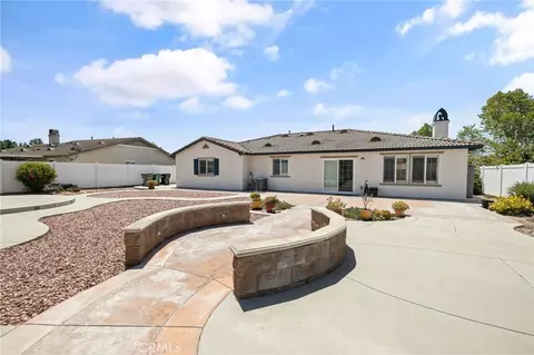 Exterior - 14392 Smith River Rd, Eastvale, CA 92880 photo 15 of 18