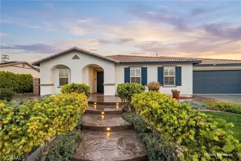 14392 Smith River Rd, Eastvale, CA 92880